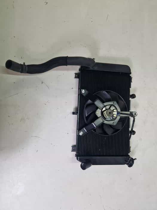 Kawasaki z900 chłodnica wentylator oryginał komplet