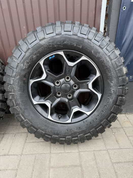 Koła Jeep Wrangler Rubicon Renegate | 5x127 ET44 | 255/75R17 | MOPAR
