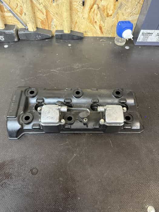 Pokrywa zaworów Suzuki GSX-R 1000 K9-L6