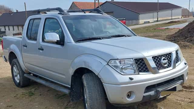 Nissan navara D40