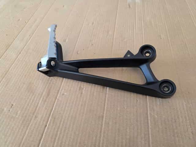 Set pasażera prawy tył Yamaha MT 07 MT-07 MT07 podnóżek 2020-