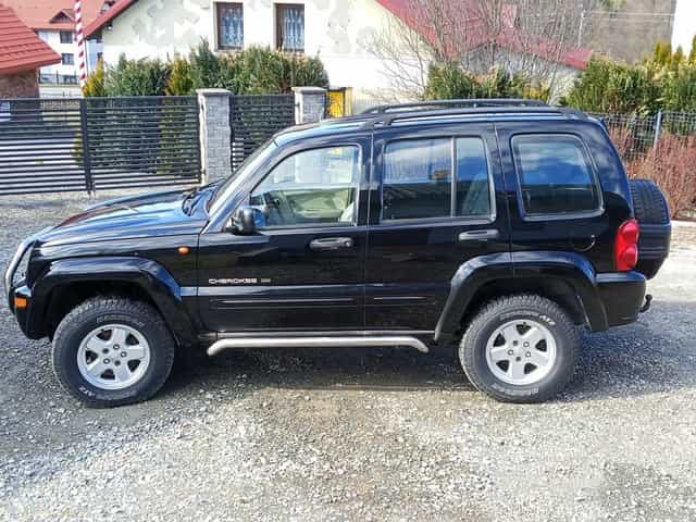 Jeep KJ 2.8 CRD 150KM 2003 r.