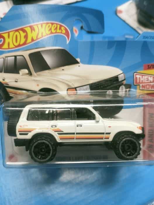 Hot Wheels Toyota land Cruiser 80 resorek autko nowy
