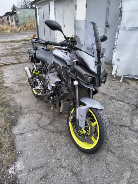 Yamaha Mt10 2016r z dodatkami,  do negocjacji
