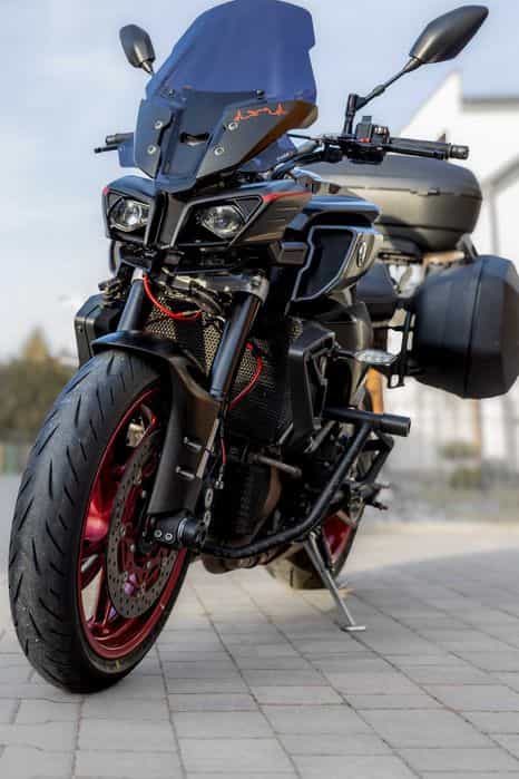 Yamaha MT-10 Gen 1 | 2018 | Doinwestowana | Po dużym serwisie | Akrap