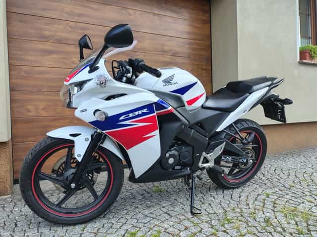 Honda CBR 125 R   2014r.  16.145km  Opolskie