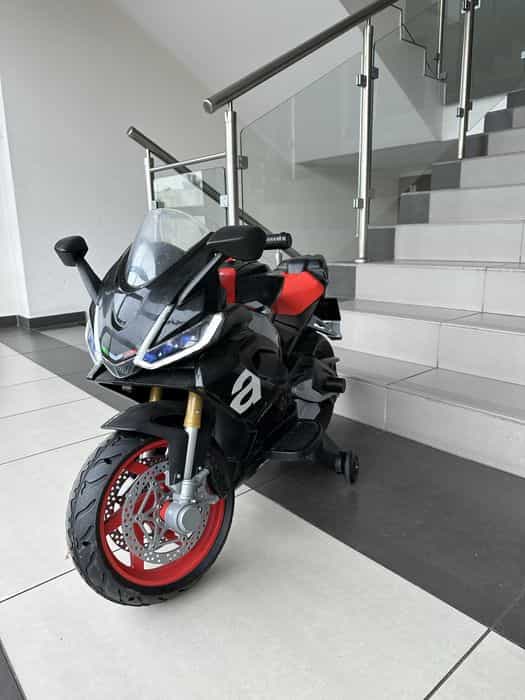 Motocykl elektryczne Aprilia RS660