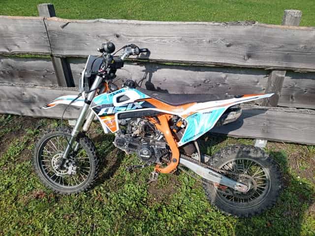 Cross Asix dt140 z silnikiem moretti 170