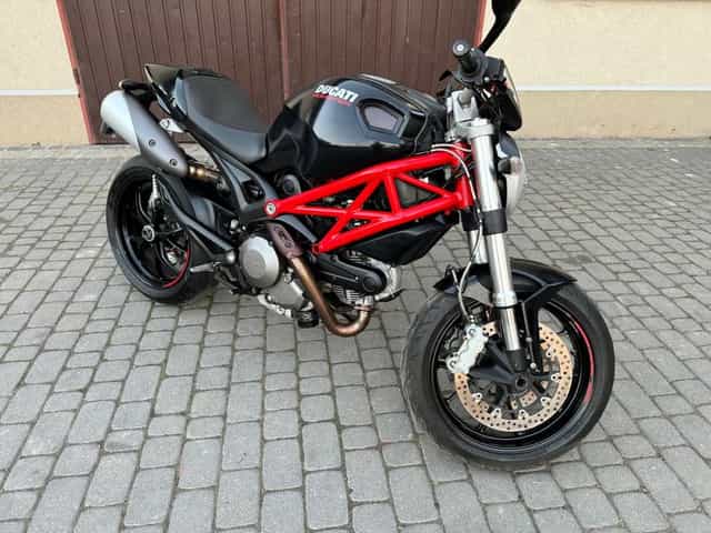 Ducati Monster 796