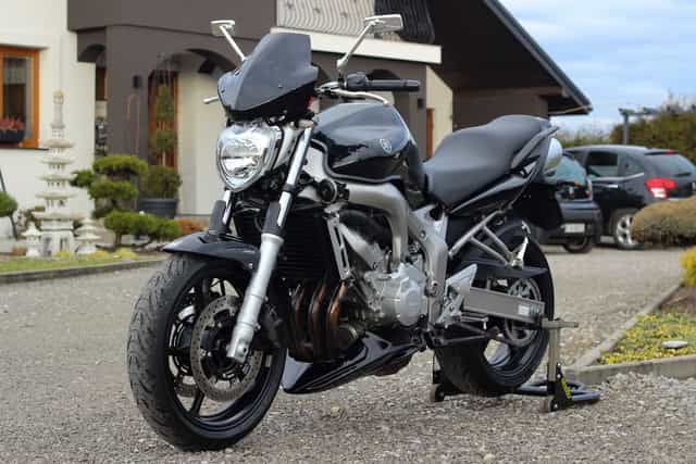 Yamaha FZ6 2007 – tylko 14 600 km przebiegu! Markowe dodatki PUIG