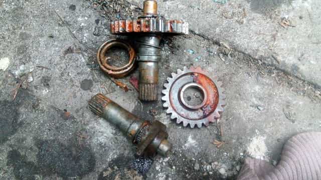 Suzuki RM 125/250 wałki tryby kopniaka