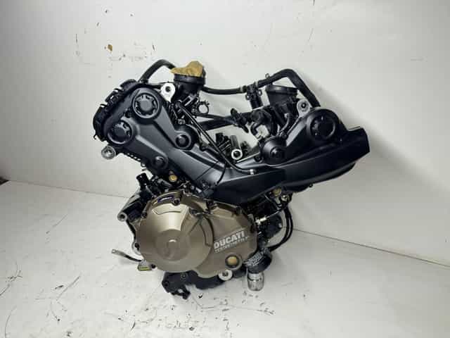 Ducati Monster 821 Silnik Kompletny Engine Motor 2017 Montaż ! 15 - 17