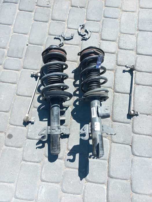 jeep cherokee kl amortyzatory przód mcperson