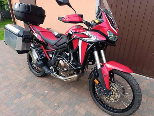HONDA crf 1100 africa twin .