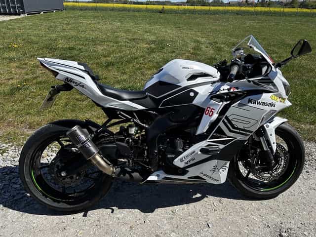 Kawasaki ZX4rr 2025 rok