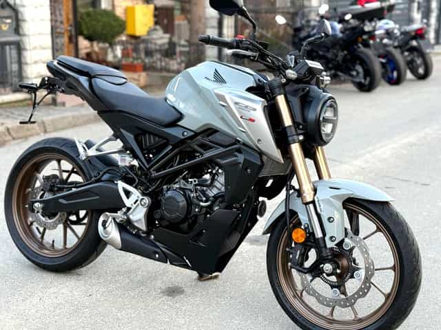 Honda CB125R CB125 CB 125R CB 125 - Niemcy - Lift 15KM - CB