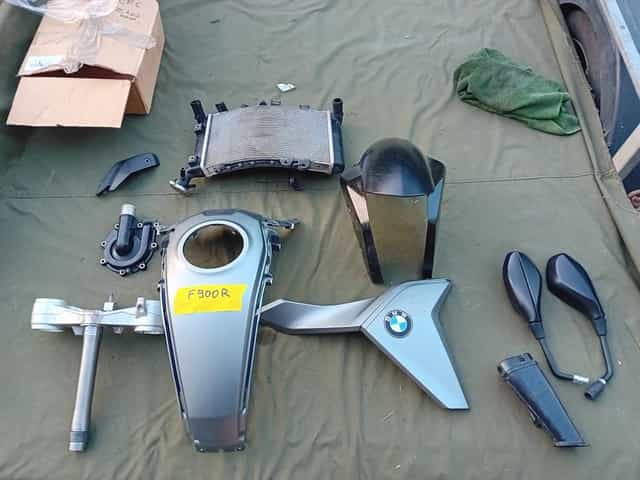 Bmw f900r owiewka chłodnica laga polka