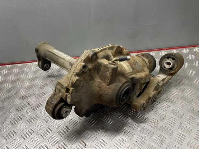 Most Dyfer Przód 5H22-3017-GA Land Rover Discovery III 2,7 TDV6