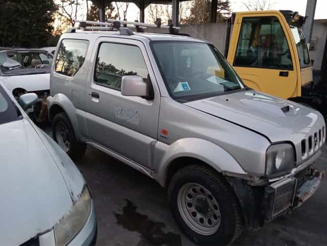 Suzuki jimny 1.5 ddis silnik most rama części