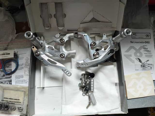 Podnóżki sety sport tor Gilles FXR-D02N Ducati V2 899, 959, 1199, 1299