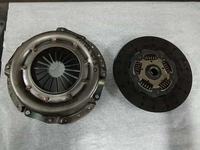 Sprzęgło Nissan Patrol Y61 ZD30