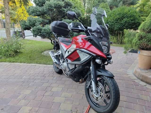 Honda VFR800X Crossrunner 2011 – Idealny stan