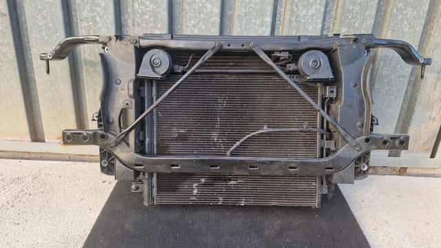 Pas przedni Jeep Wrangler JL Rubicon Sahara Sport Gladiator Chłodnice