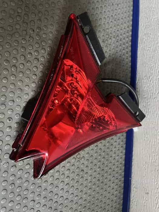 Lampa tył aprilia rs4  50 125 tuono