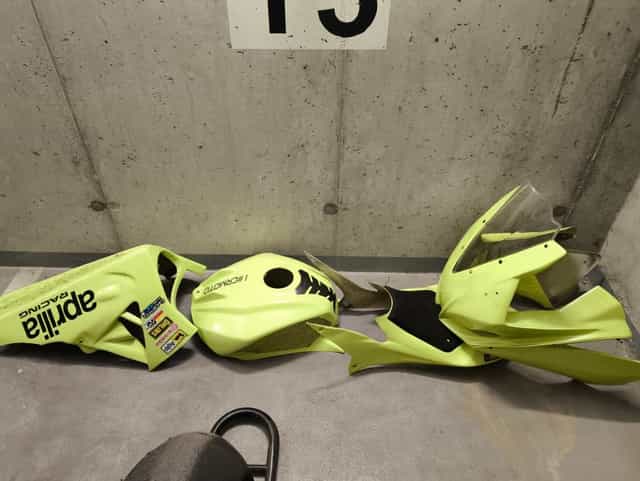 Owiewki laminaty torowe - Aprilia RSV4