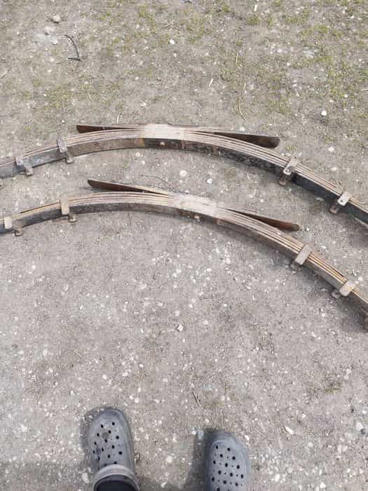 Resory tylne przednie nissan patrol