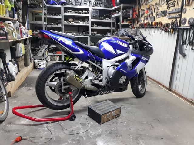Yamaha R6 RJ03 na czesci