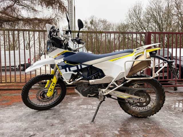 Husqvarna 701 Enduro 2023 • 4 900 km • FV • Doposażona