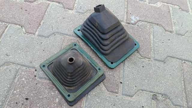 Suzuki Samurai Samuraj 2 mieszki gumowe do samuraia