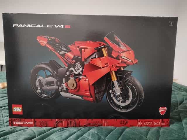 LEGO 42202 Motocykl Ducati Panigale