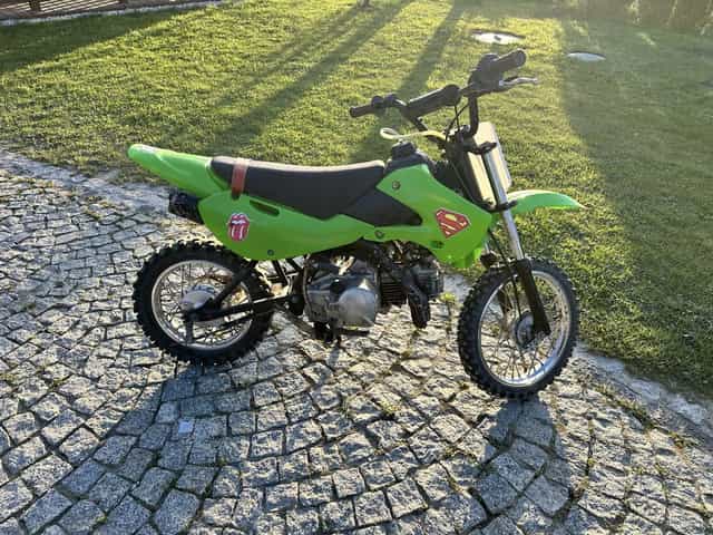Kawasaki klx 110 pitbike