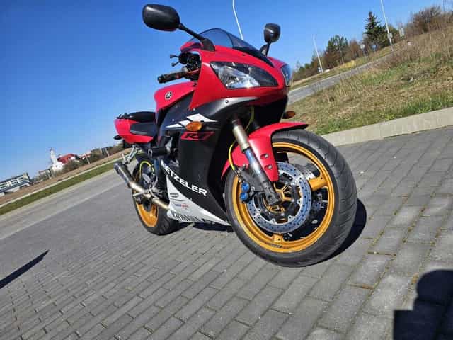 Yamaha r1 rn09 Doinwestowana .Gotowa do sezonu
