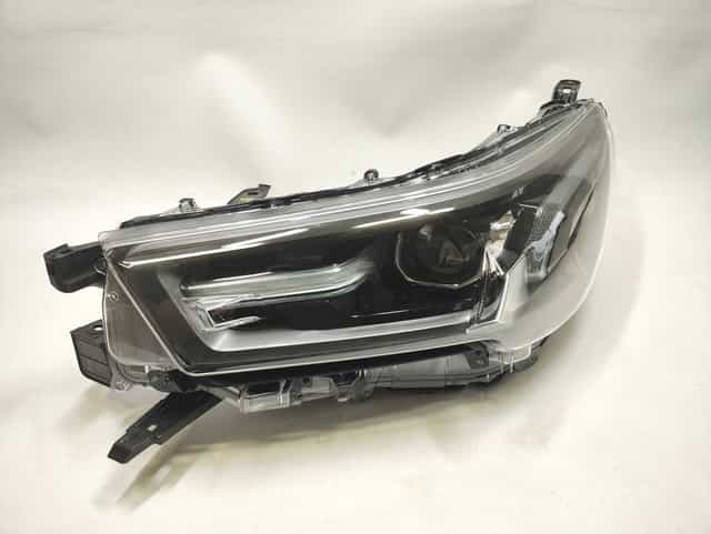 TOYOTA HILUX LIFT LED 8 VIII 20- lampa lewa przód przednia NOWA OE