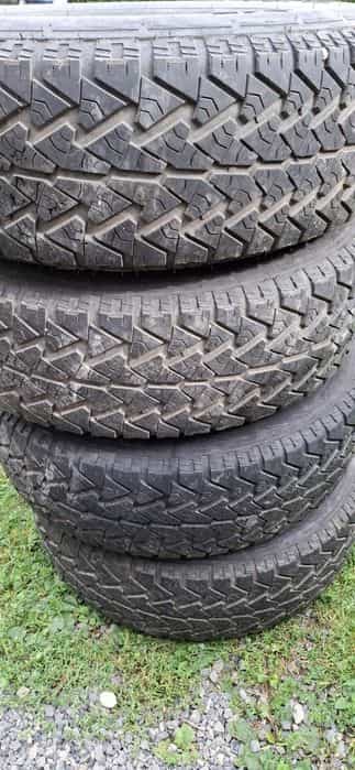Felgi stalowe z oponami R16 Nissan Navara