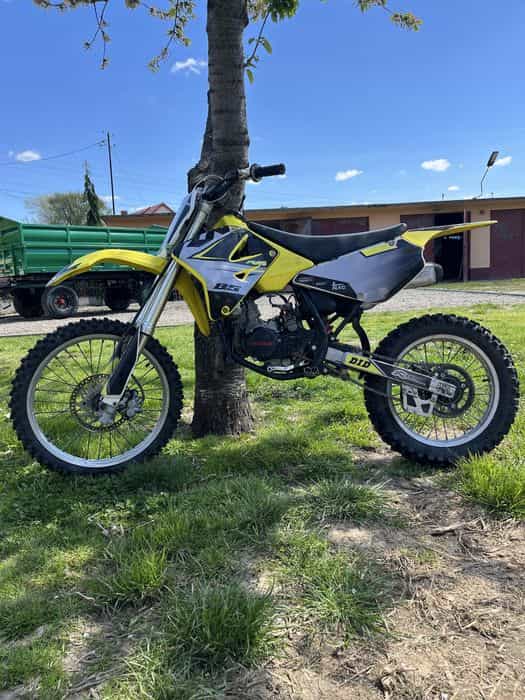 Suzuki rm 85 stan bardzo dobry