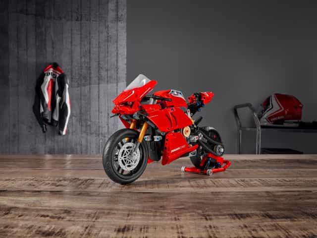 42107 LEGO TECHNIC Ducati Panigale V4 R