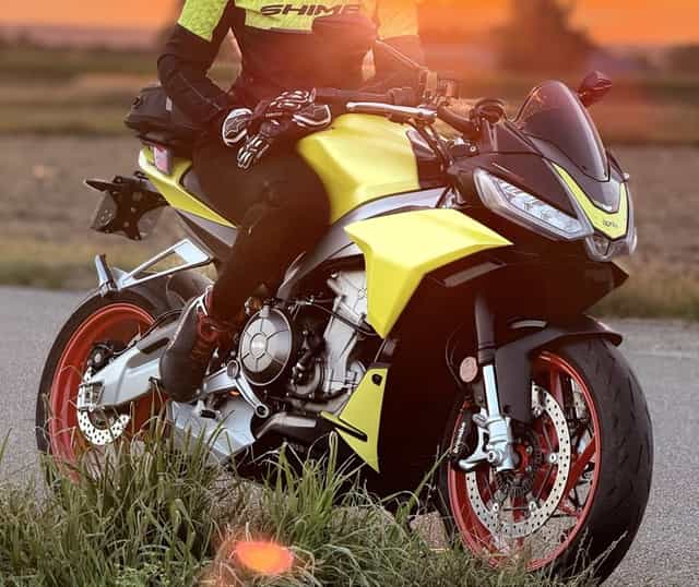 Aprilia tuono 660 rs