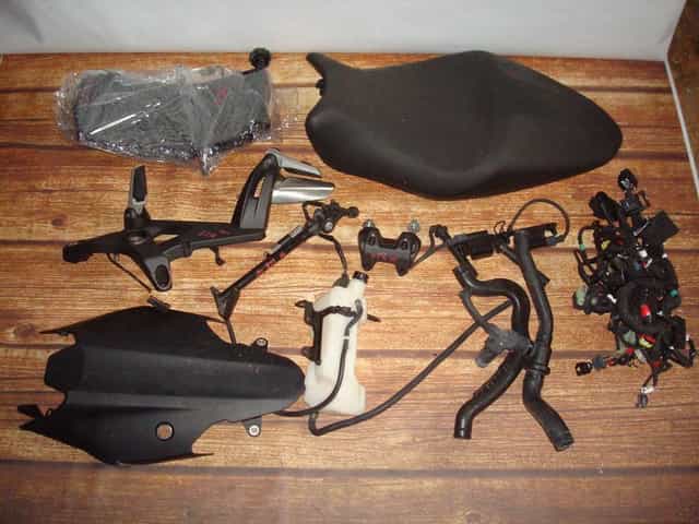 Ducati Monster 821/ 1200 chłodnica części