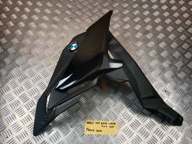 BMW S1000R Prawy Bok Boczek Prawe Wypełnienie Prawa Owiewka 17-20