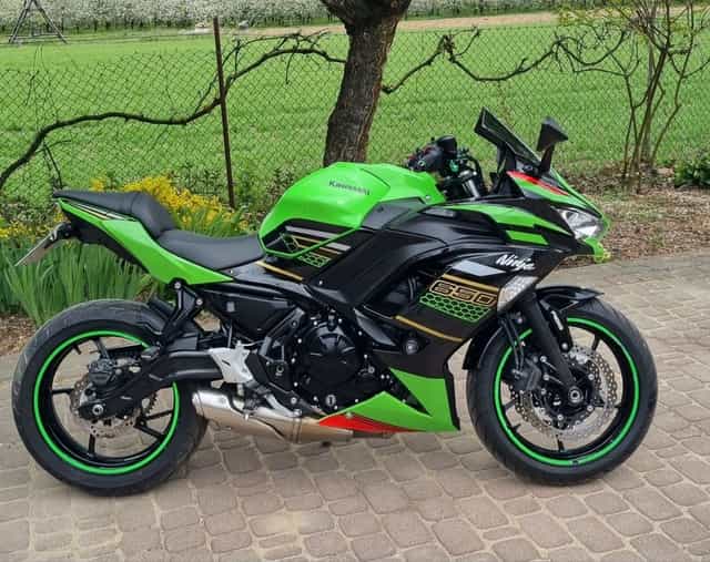 Kawasaki ninja 650 KRT po serwisie ABS 3750 przebieg