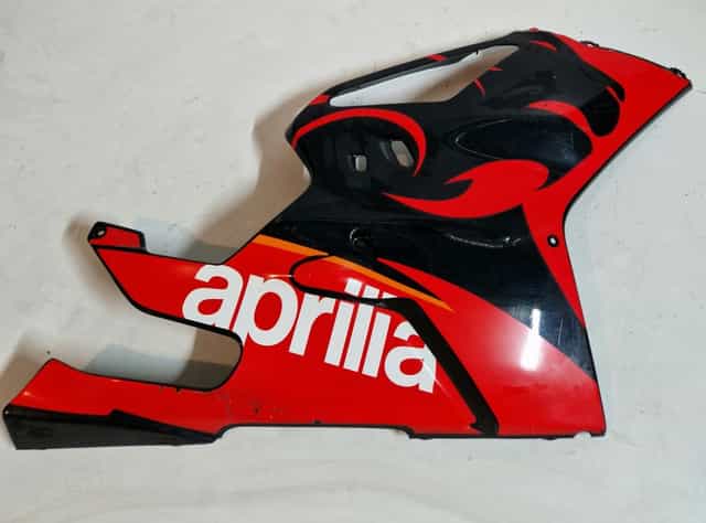 Aprilia RSV 1000 R 04' Owiewka prawa