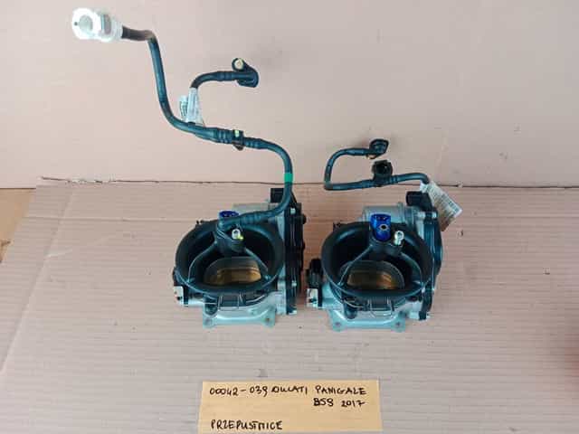 Ducati Panigale 959 Przepustnice Przepustnica Wtryski TPS Czujnik 16+