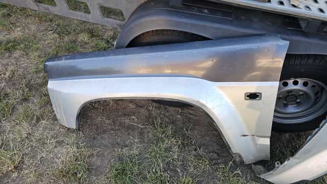 Nissan Patrol y60 blotnik lewy przod