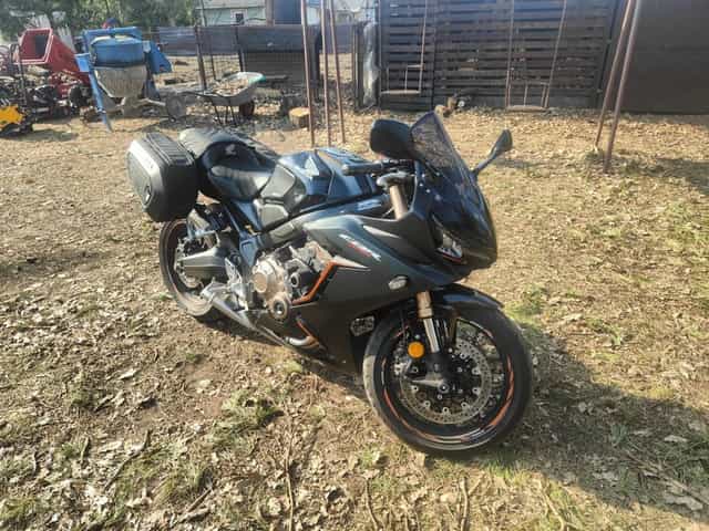 Honda CBR 650R - pierwszy właściciel, doinwestowany