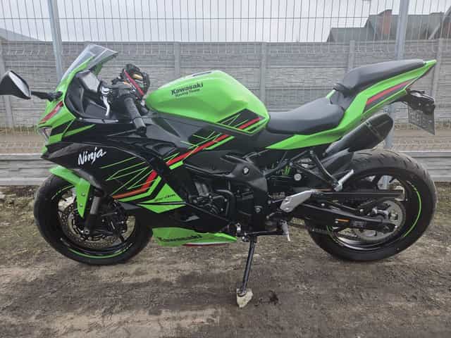 Kawasaki zx4rr zx 4 rr ninja rok 2023 salon Polska