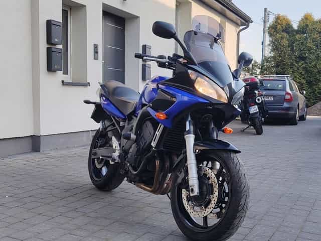 FZ6 z ABS od kobiety;-)